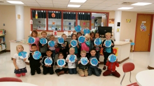 Peacocks_1 Kindergarten made peacocks in the library after comparing fiction to non-fiction.