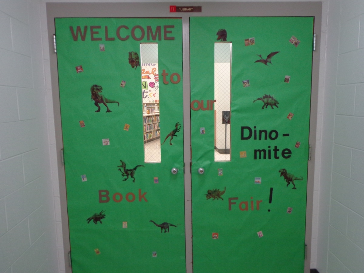 We had a Dino-mite Book Fair. Thank you to all students, parents and staff for making our Book Fair a "roaring" success. A special thank you to Mrs. Webb for being the co-chairperson this year.